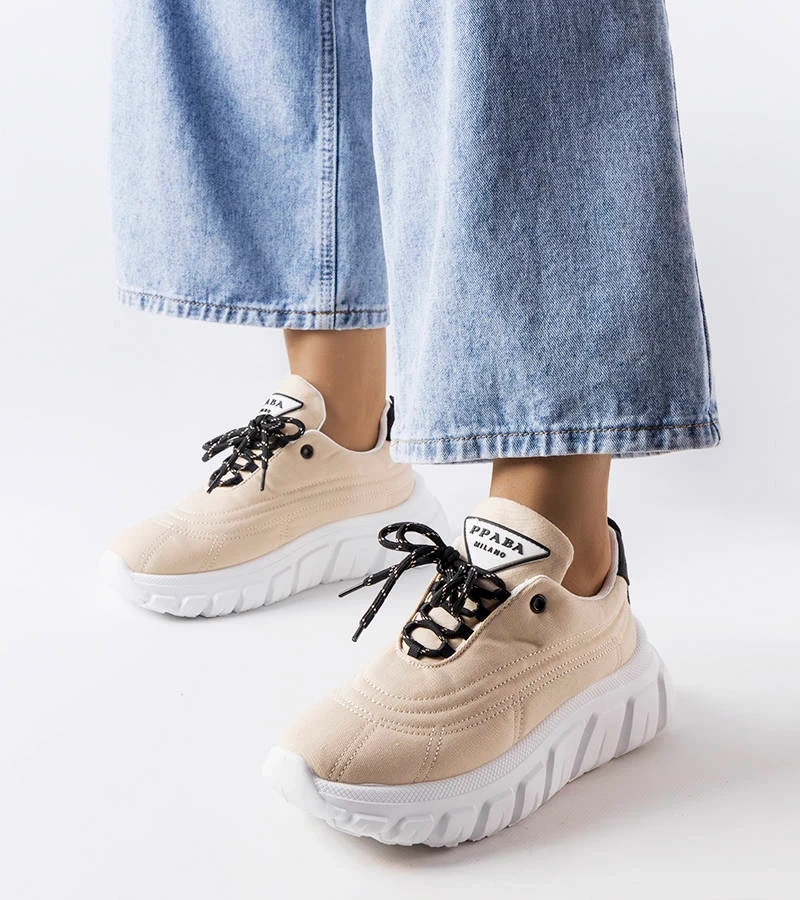 Aisys bézs szabadidőcipők