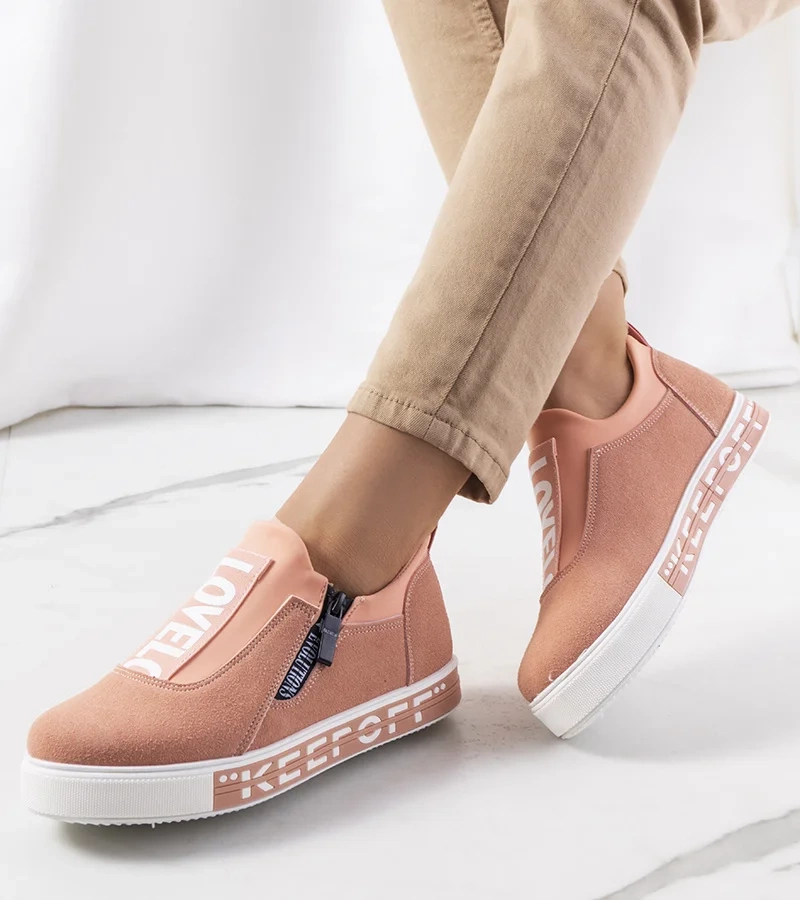 Rózsaszín csúszásmentes cipő Lovelo