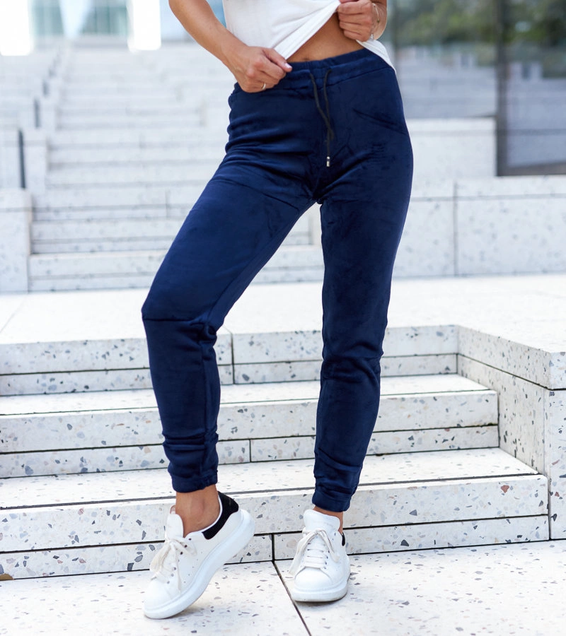 Sötétkék melegített sportnadrág Scout