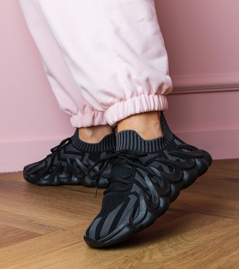 Fekete sportos sneaker vastag talppal Kiyara