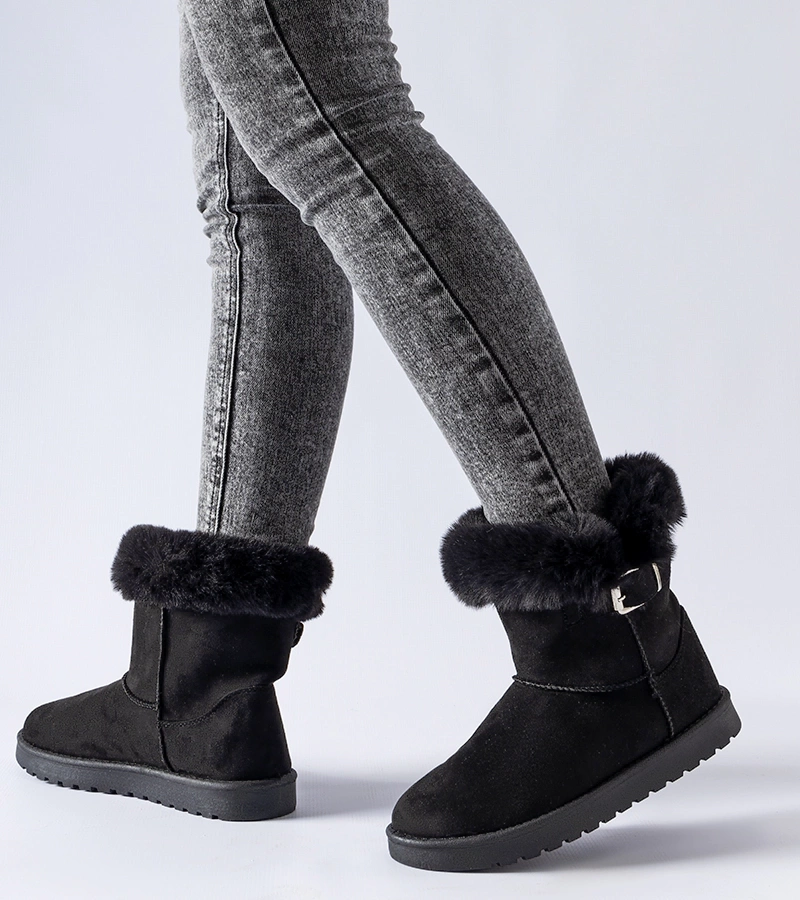 Fekete bolyhos béléses hótaposó Borgorato