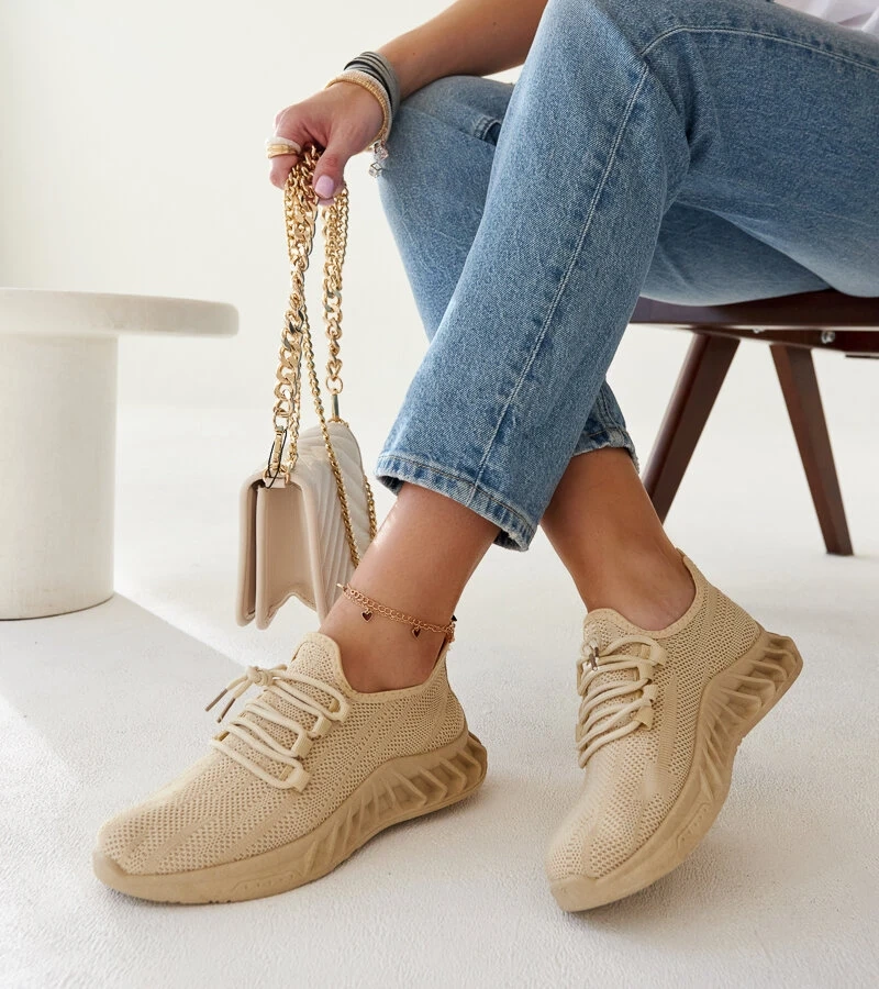 Bézs színű Weekley anyagból készült tornacipők