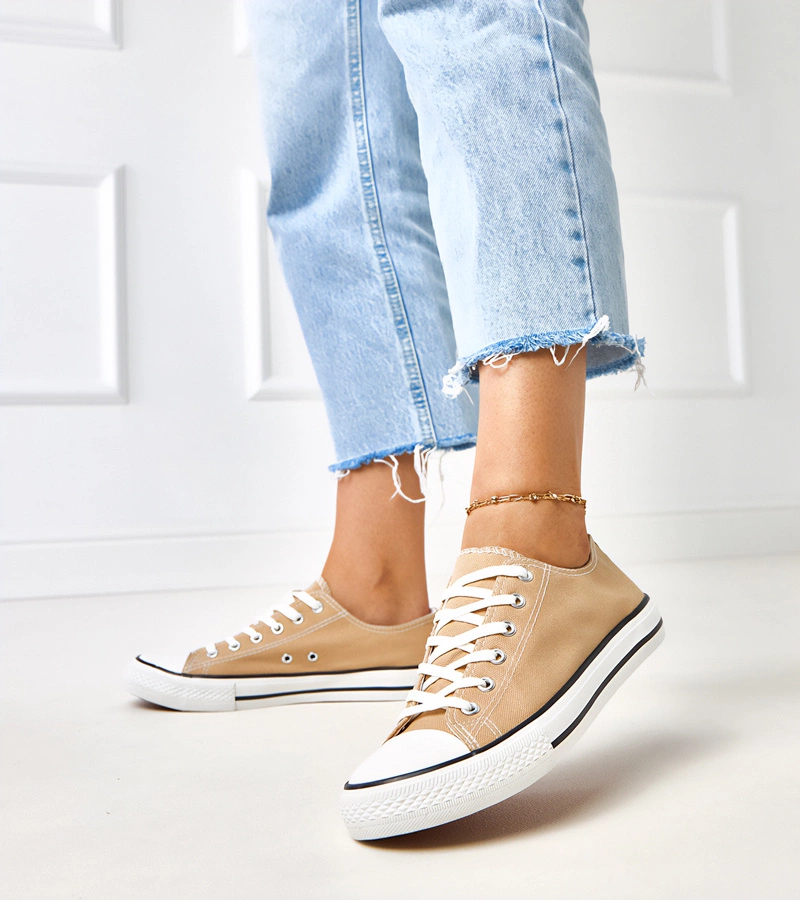 Barna klasszikus női tornacipő Zurhat