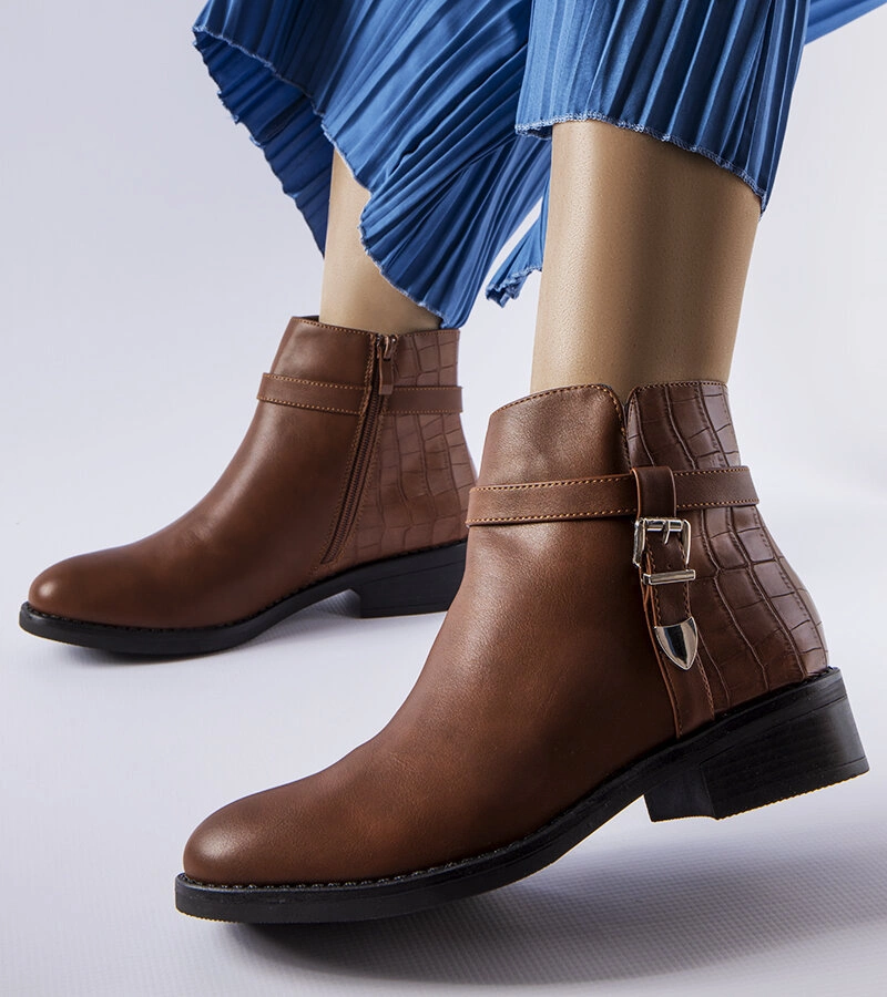 Barna lapos sarkú Monteforte bokacsizma