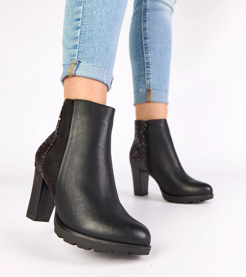 Fekete bokacsizma oszlopos sarkú, csillámos hátú Ambre