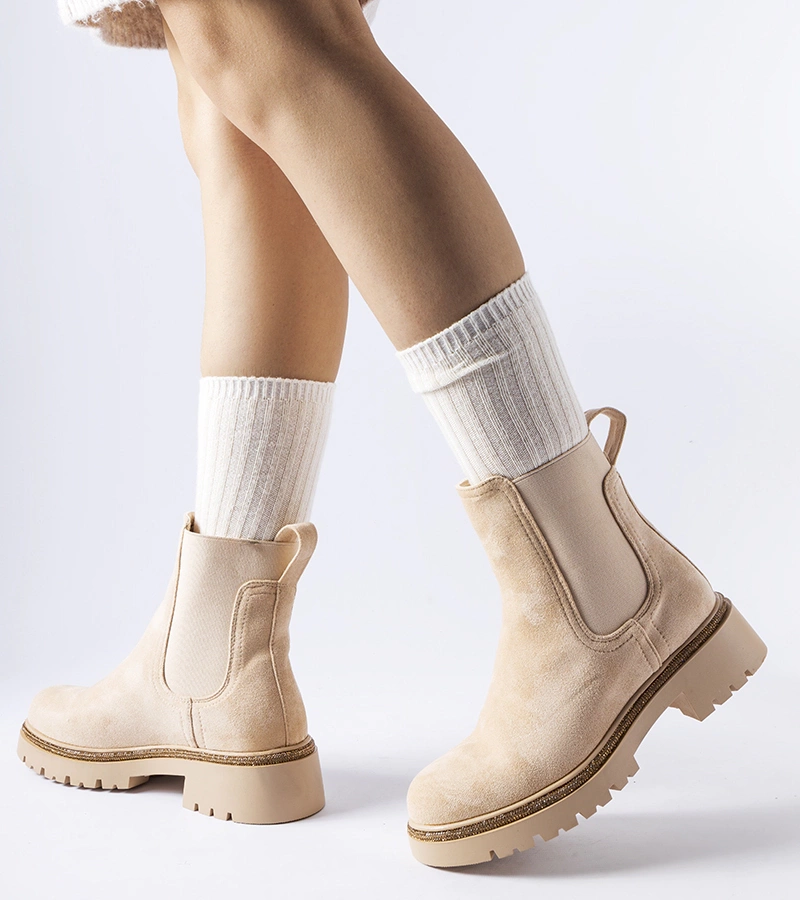 Beige melegített bokacsizma cirkóniákkal Taunton