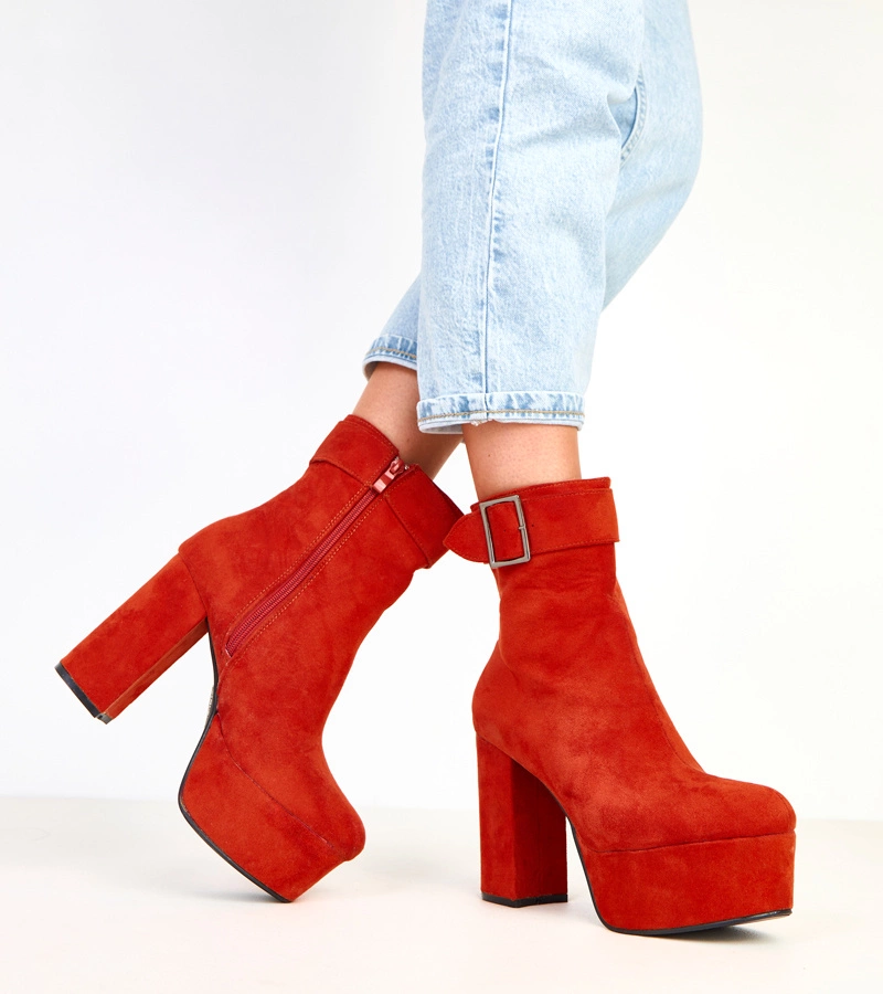 Costa díszes csatos platformos narancssárga bokacsizma