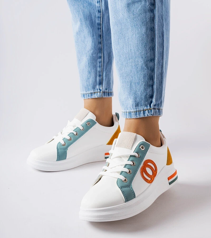 Fehér tornacipő színes betétekkel Passaic