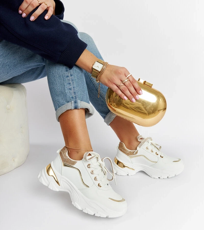 Fehér, tömör Euclid cipők strasszkövekkel