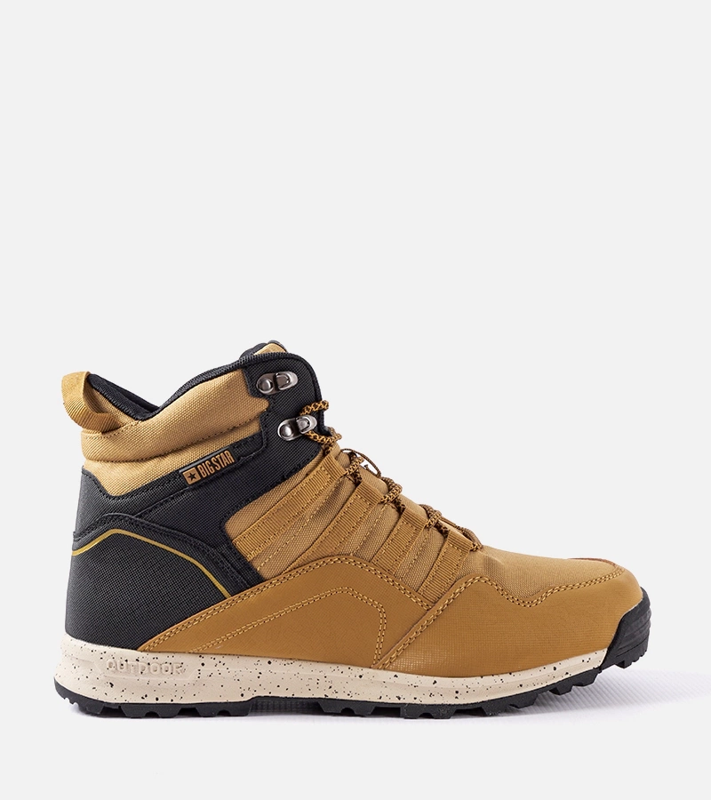 Barna bélelt trapézcsizma Big Star KK174373 802