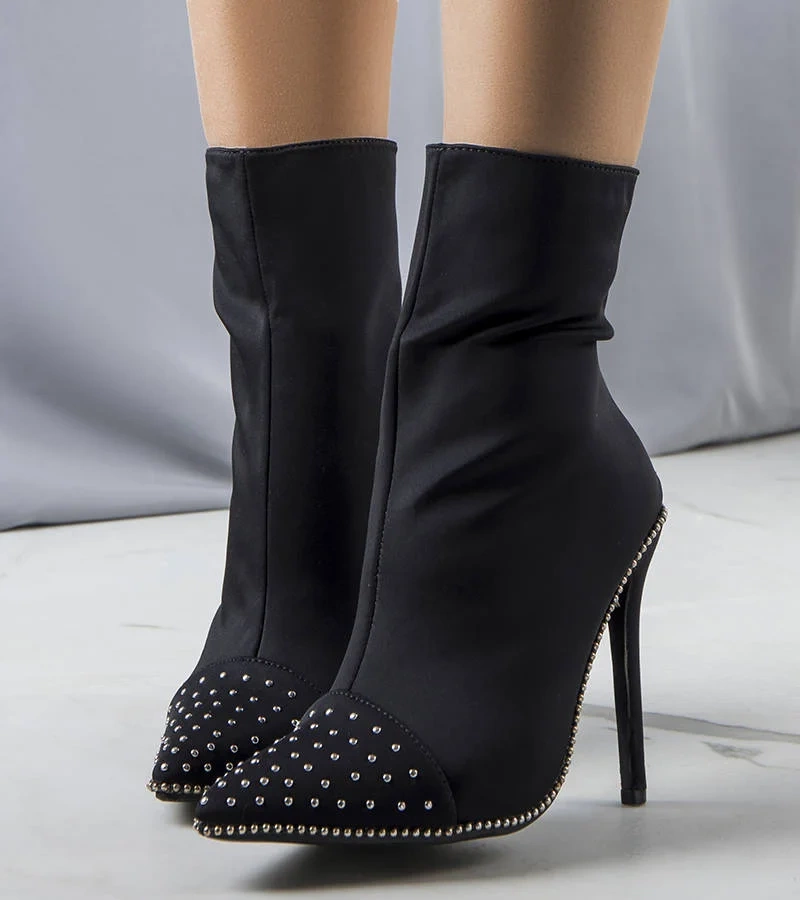 Fekete tűsarkú Flegrei bokacsizma