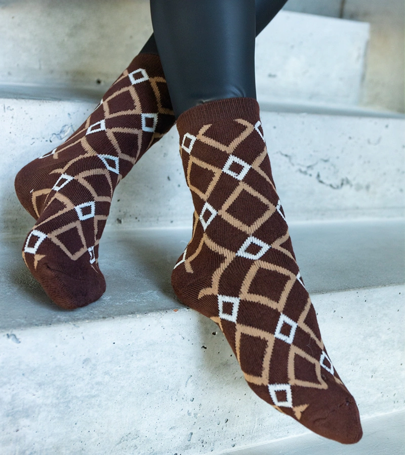 Fekete-fehér meleg Sella zoknik