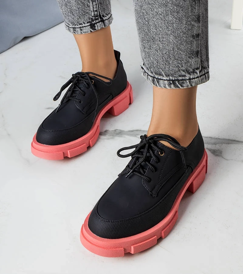 Vörös vastalpú Kay félcipők