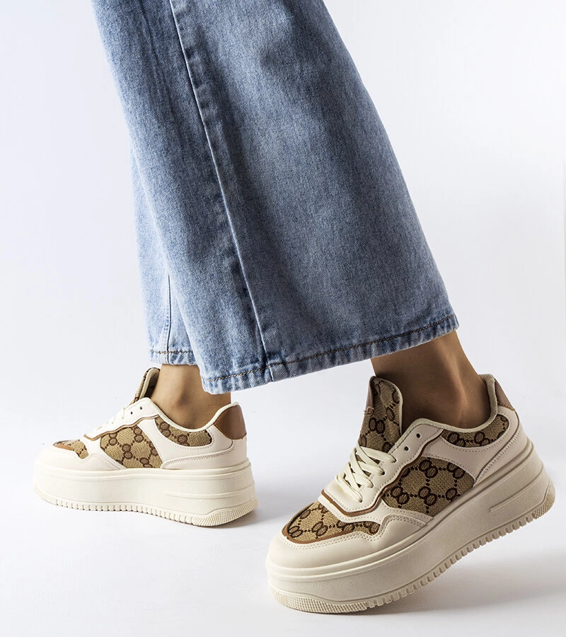 Conte márkájú bézs színű tornacipők