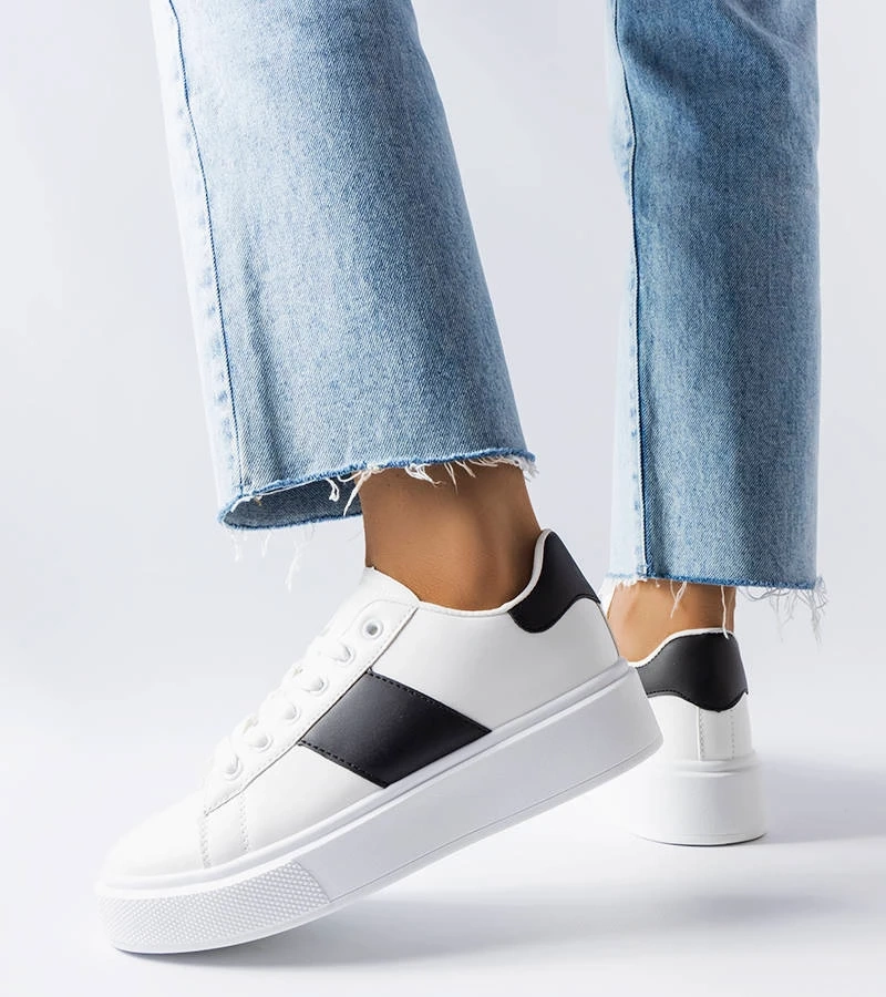 Fehér tornacipő fekete szalaggal Aurélie