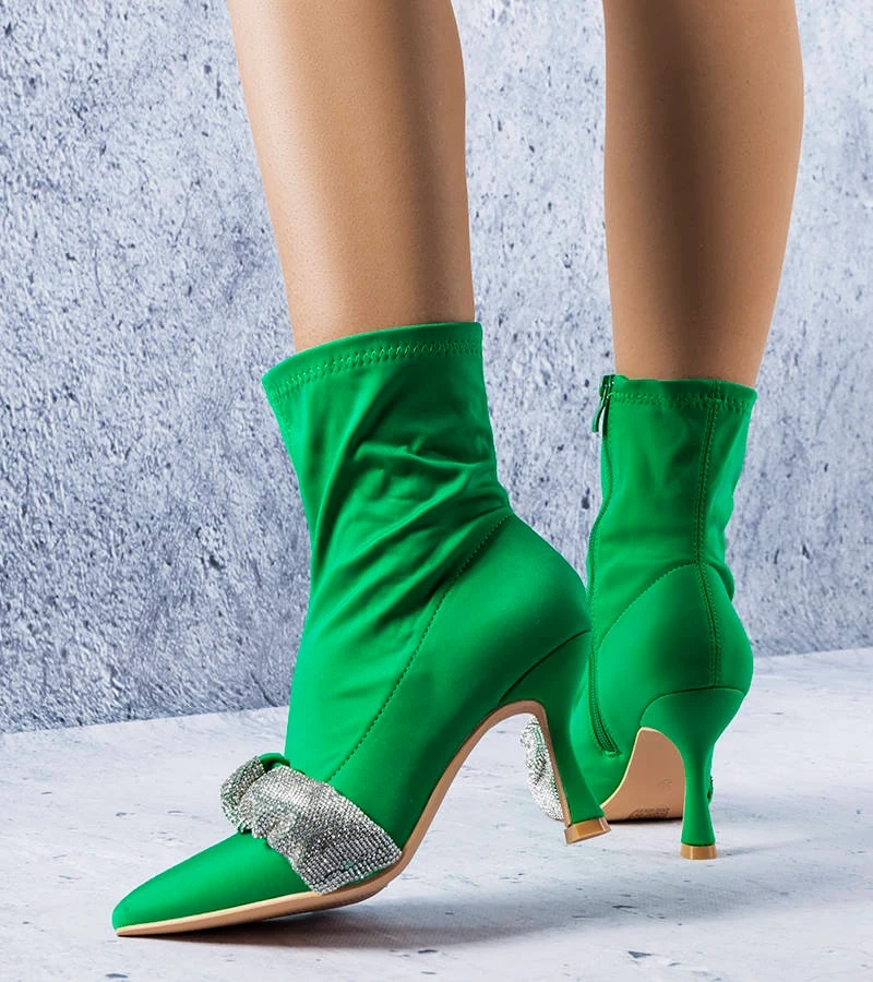 Zöld cipők cirkónia díszítéssel Caisse