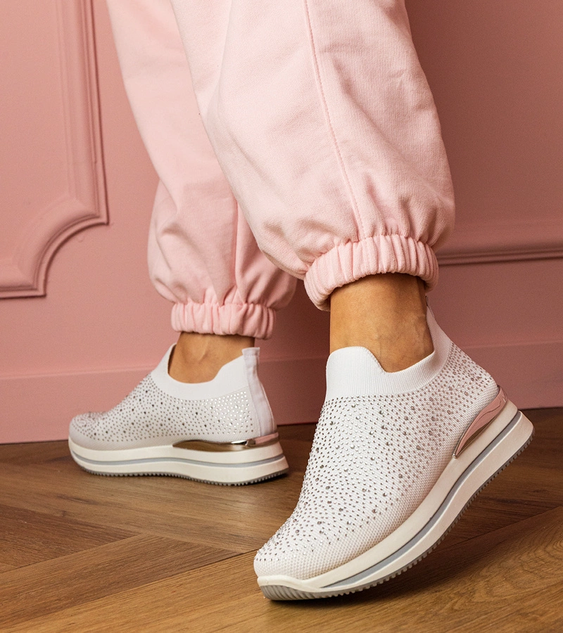 Fehér női platform tornacipő strasszkövekkel Luizet