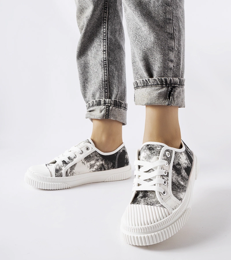 Feketére mosott hatású Clavet tornacipők