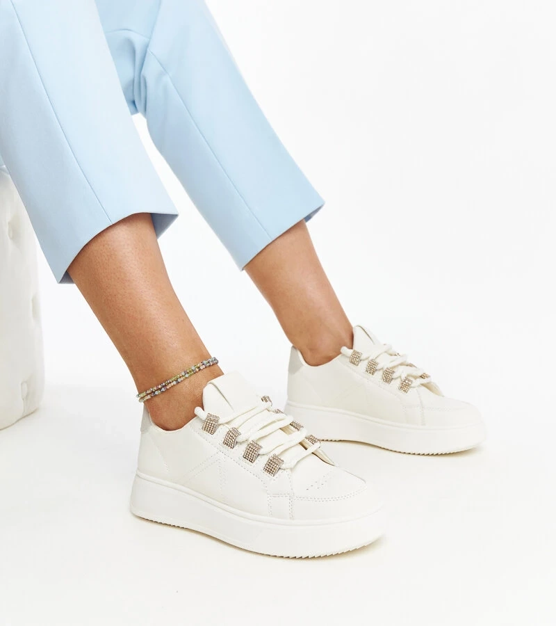 Walida vastag talpú bézs edzőcipői