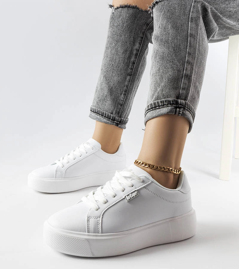 Fehér tornacipő Lee Cooper LCW-23-32-1707L