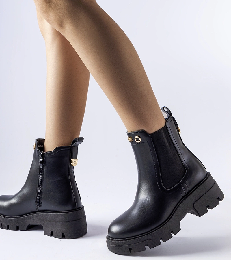 Fekete béléses díszcipő Federica