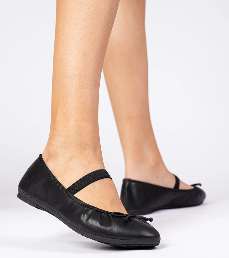 Fekete női balerinacipő masnival Leronis
