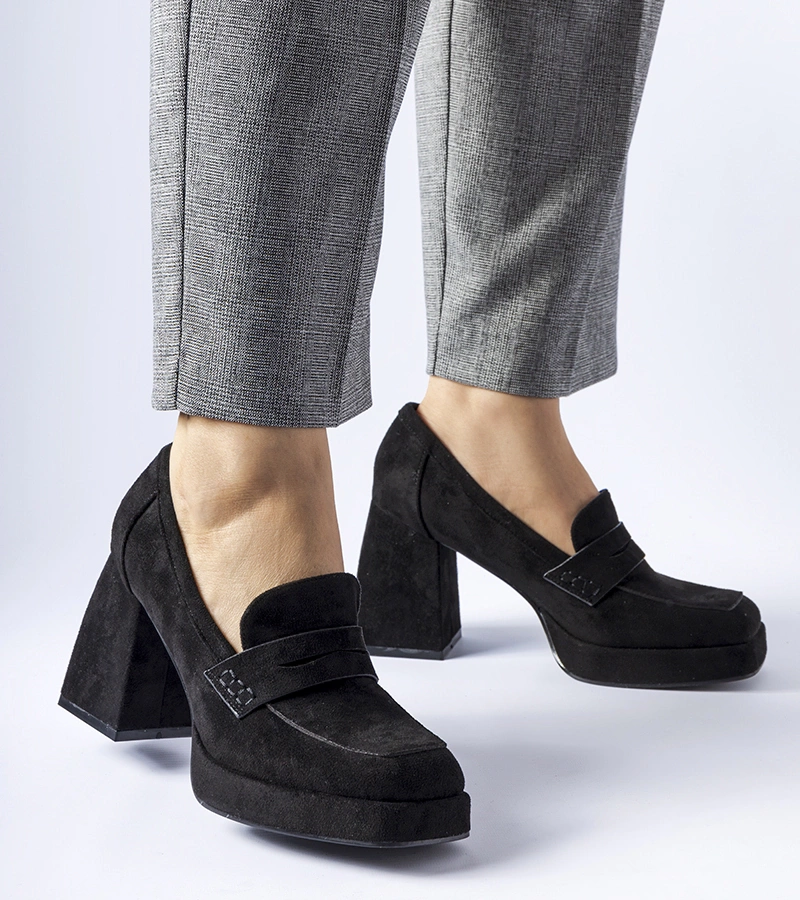 Fekete magas sarkú cipők Solaine