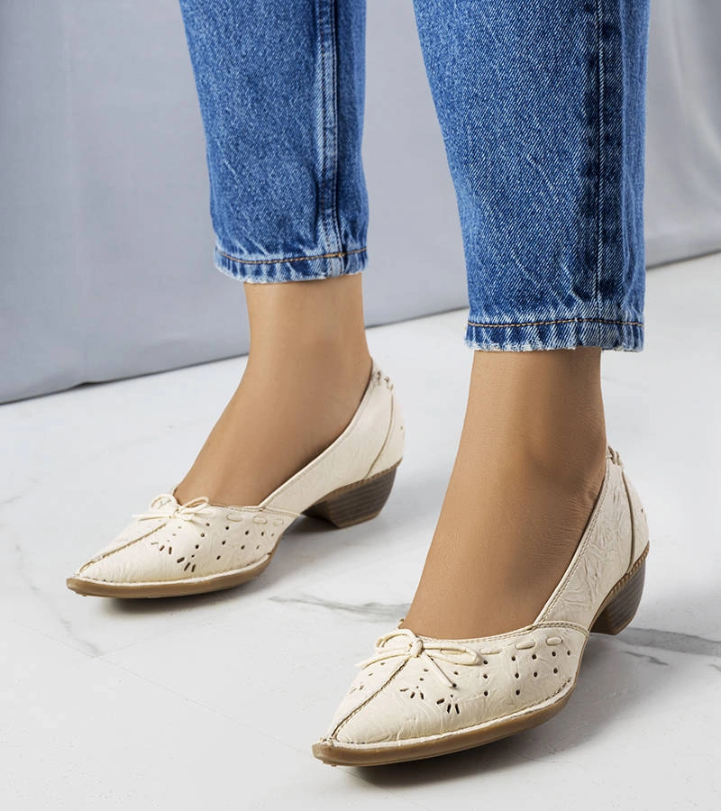 Glazko bézs csipkés balerina