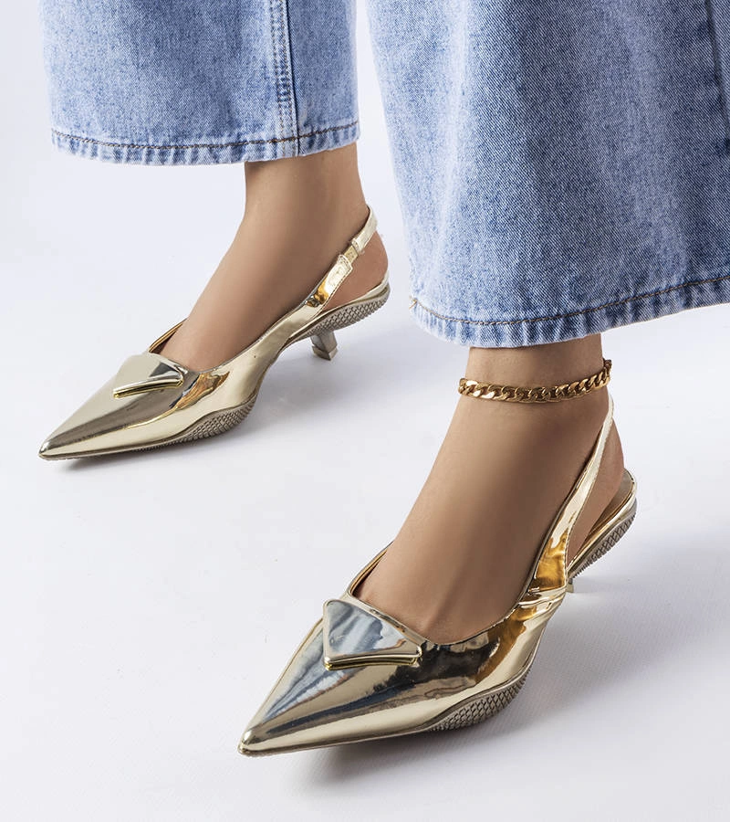 Arany alacsony sarkú Gougeon szandál