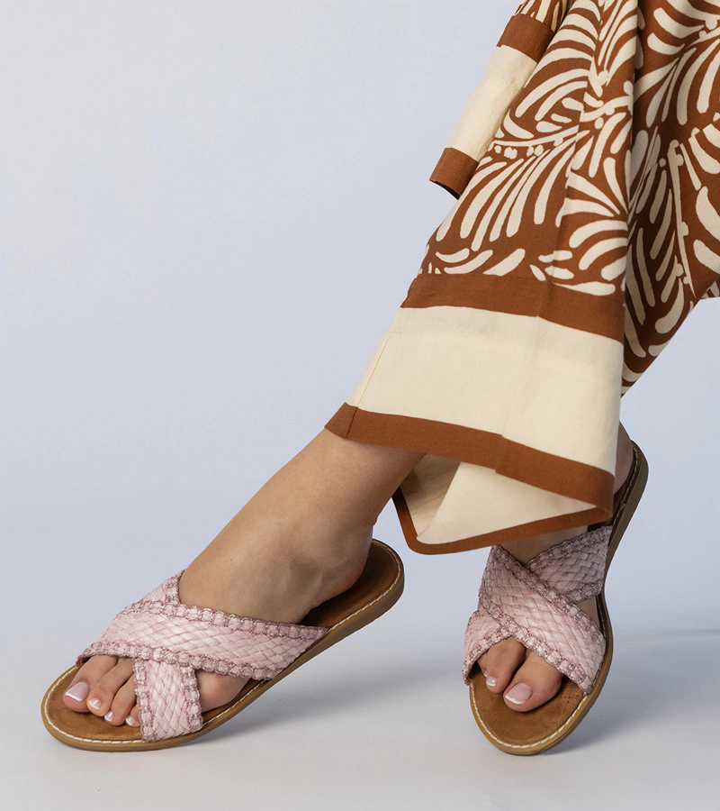 Rózsaszín fonott női papucs Ellinara