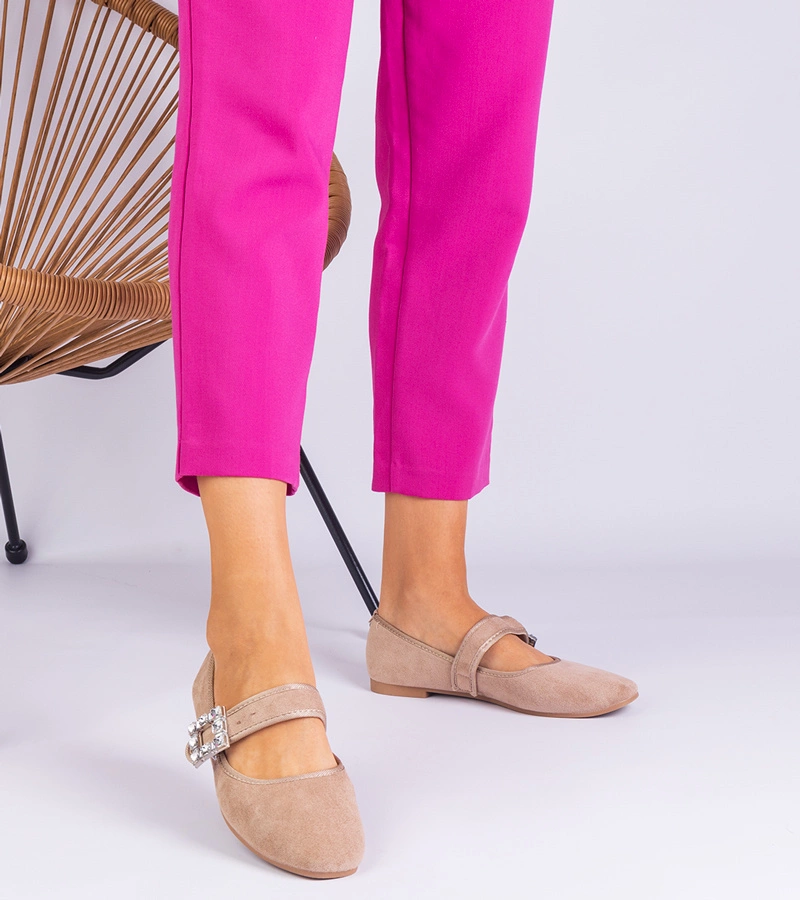 Bézs balerinák Demetra kristálycsattal díszítve