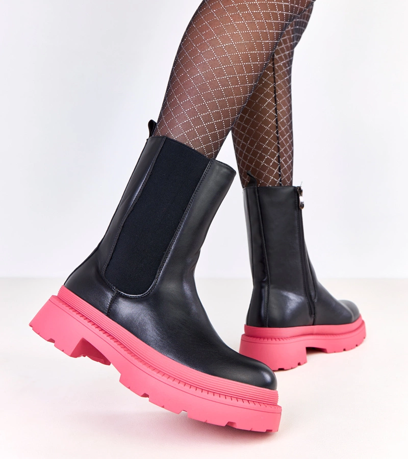 Rózsaszín talpú fekete bokacsizma Fortley