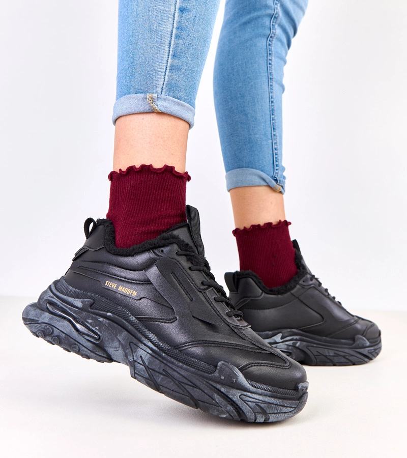 Fekete szőrmebéléses tornacipők Steves