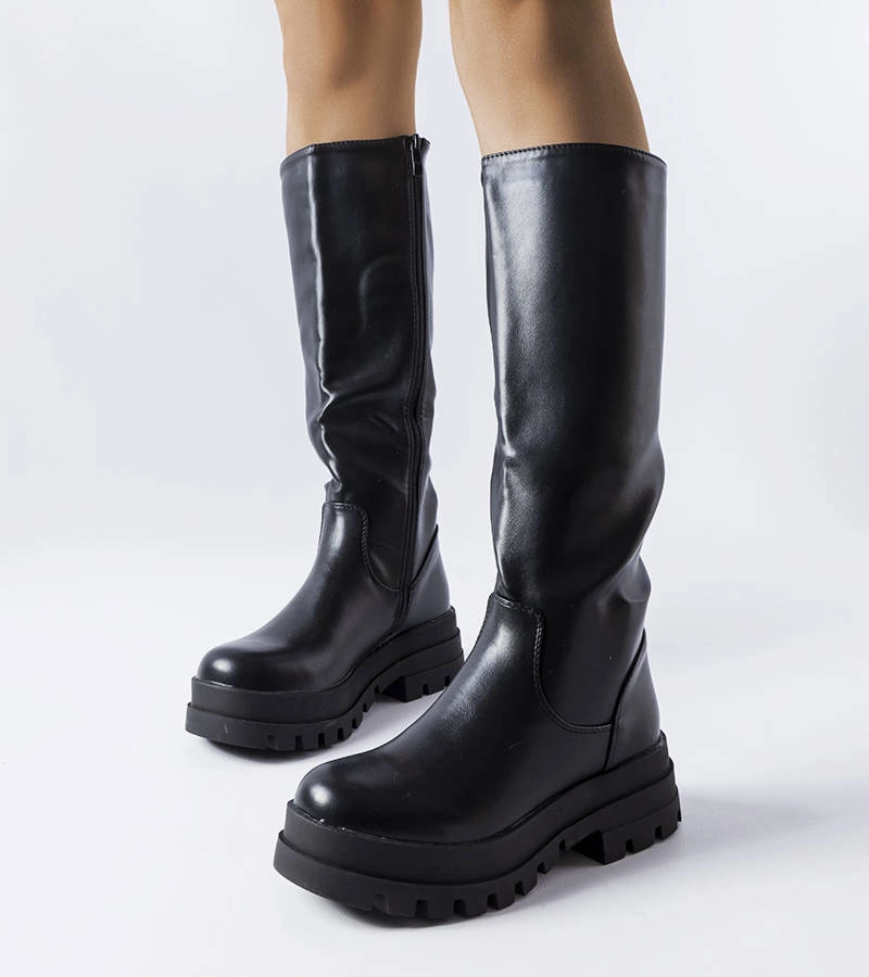 Fekete bélelt csizma Stanis