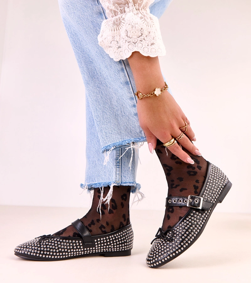 Fekete balerinák szegecsekkel és masnival Mylie