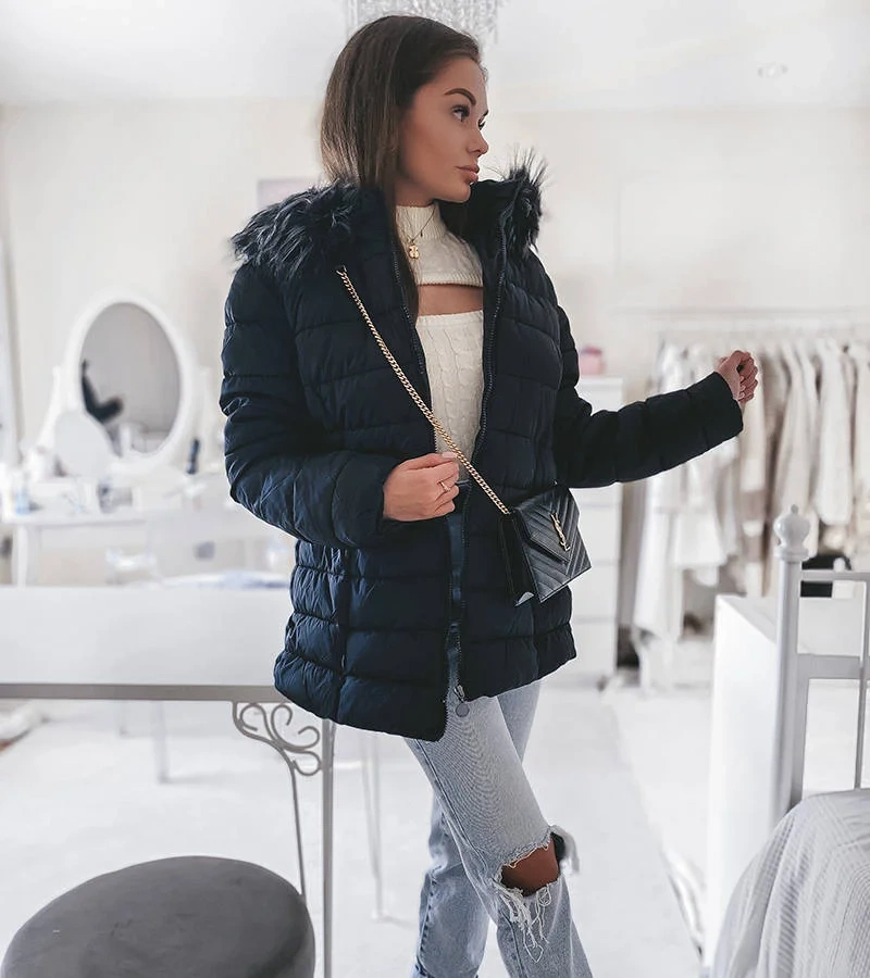 Fekete steppelt kabát Koa