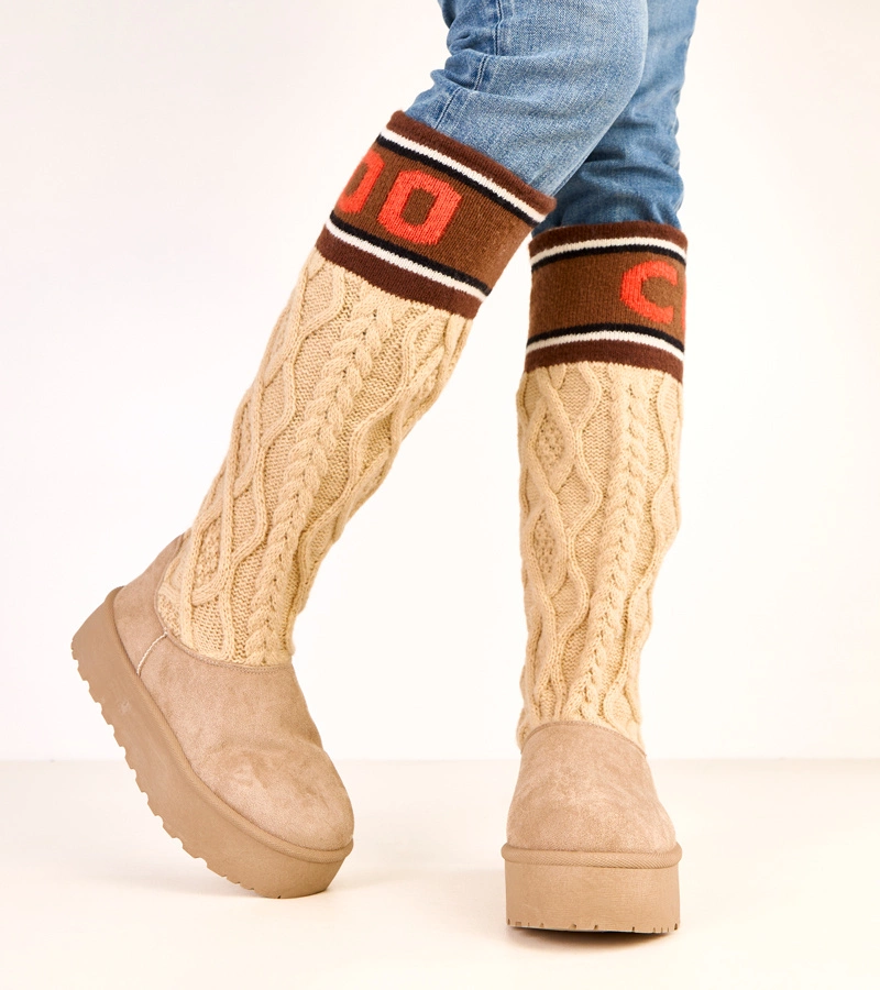 Bézs magas szárú, vastag talpú hócsizmák Coo