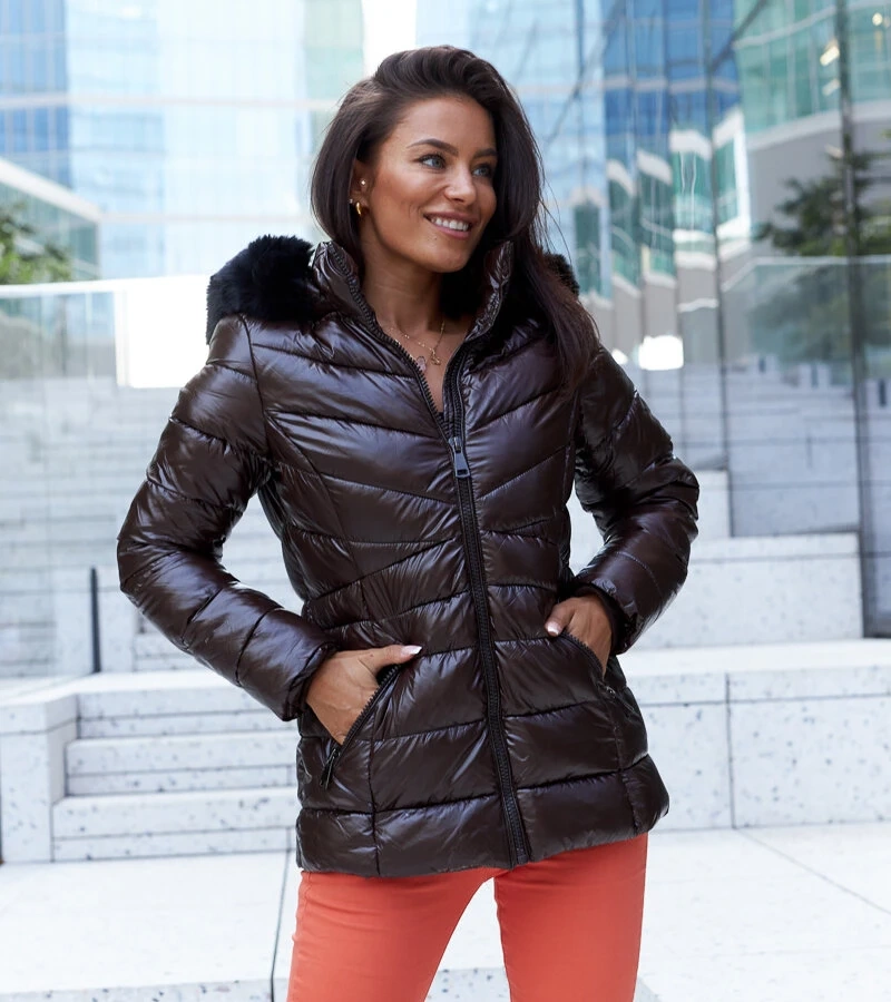 Solfatara barna kapucnis dzseki