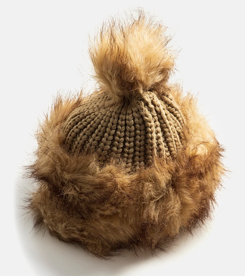 Barna sapka Leola pomponnal