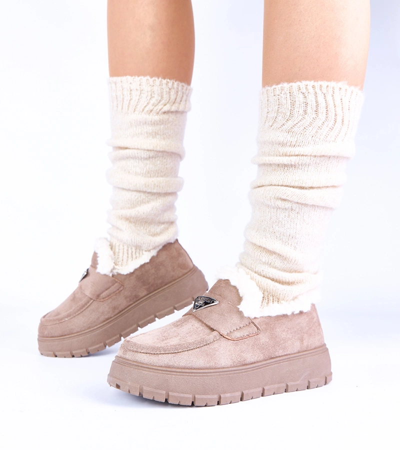 Sötétbézs, platformos, szőrmével bélelt Kirby mokaszin