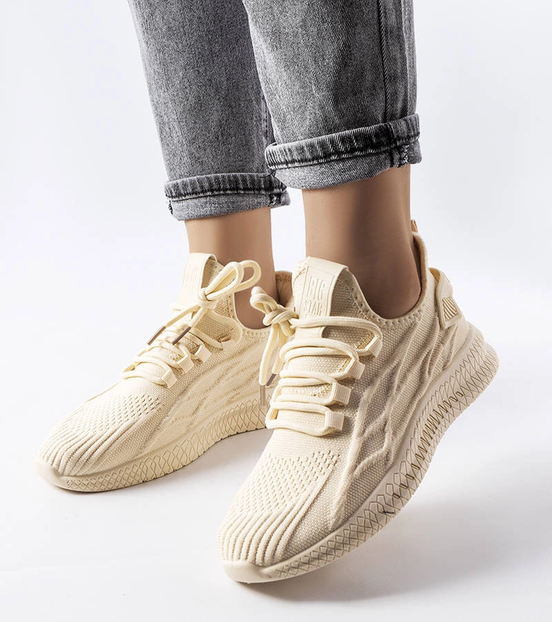 Beige anyagból készült BIG STAR LL274714 tornacipő.