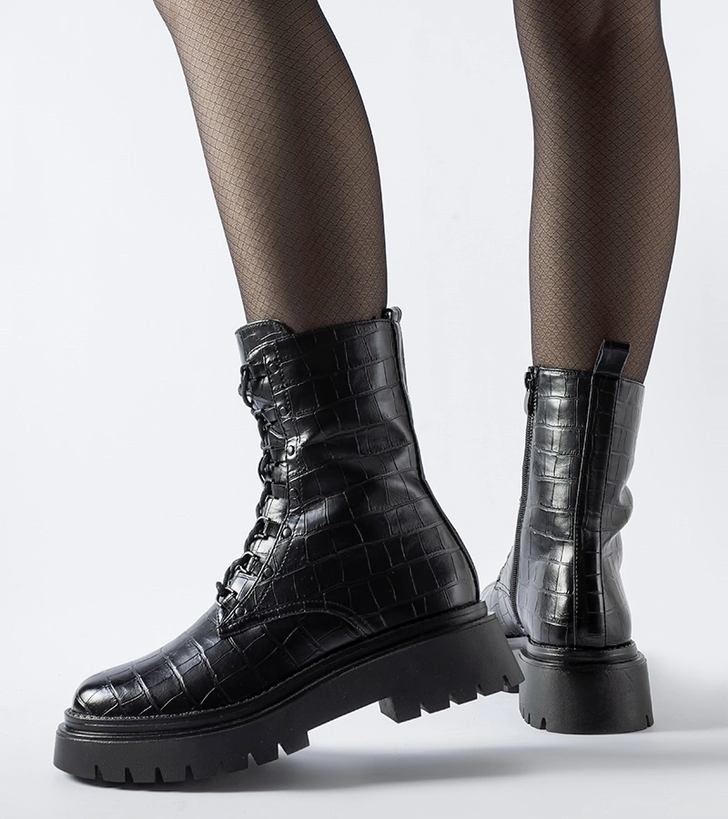 Cressac fekete fényesített béléses hótaposók