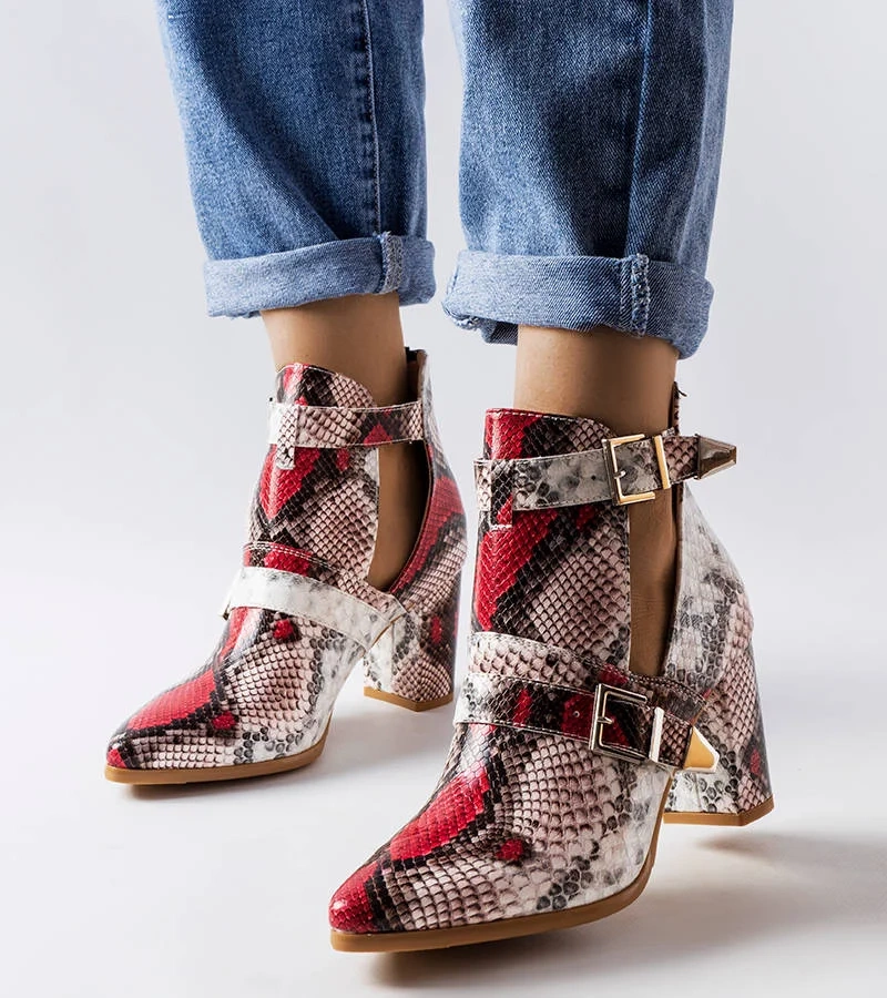 Rózsaszín-piros kígyó mintás Abelsen bokacsizma