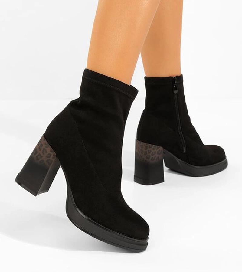 Fekete bokacsizma leopárdmintás oszlopsarkú Delora