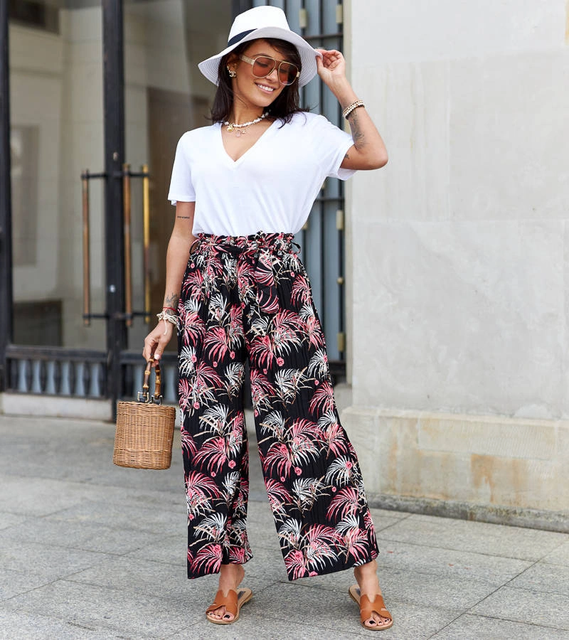 Fekete női széles pliszírozott nadrág Sijam