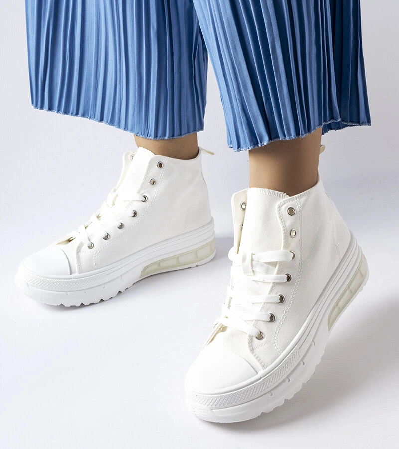 Csendes fehér bokacsizma