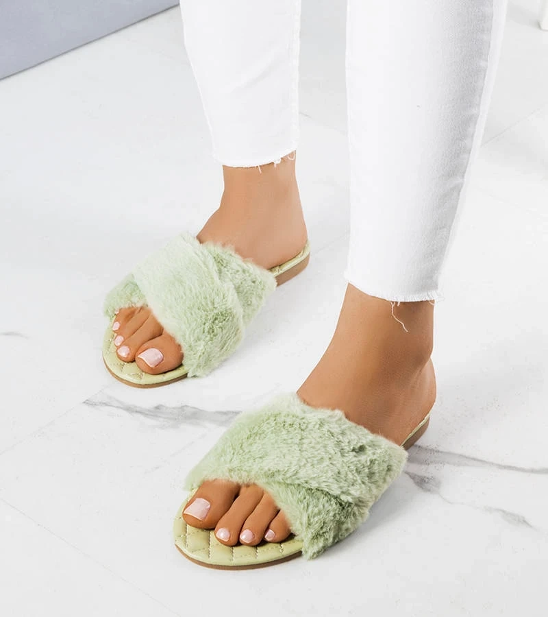 Zöld szőrös Karsyn papucsok