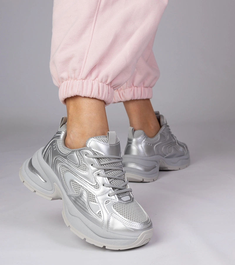 Ezüst vastag talpú sportos edzőcipők Asetrina