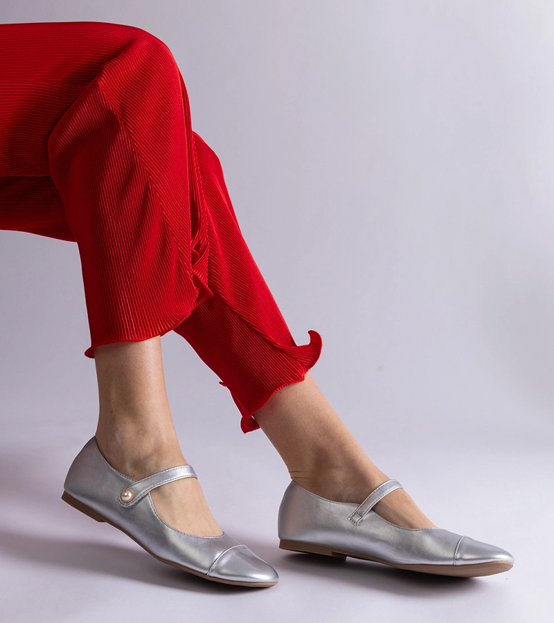 Ezüst balerinák lakkozott orral, tépőzárral Jaures