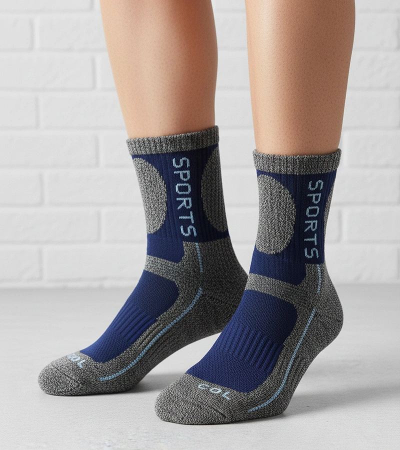 Szürke meleg zokni sötétkék díszítéssel Siera